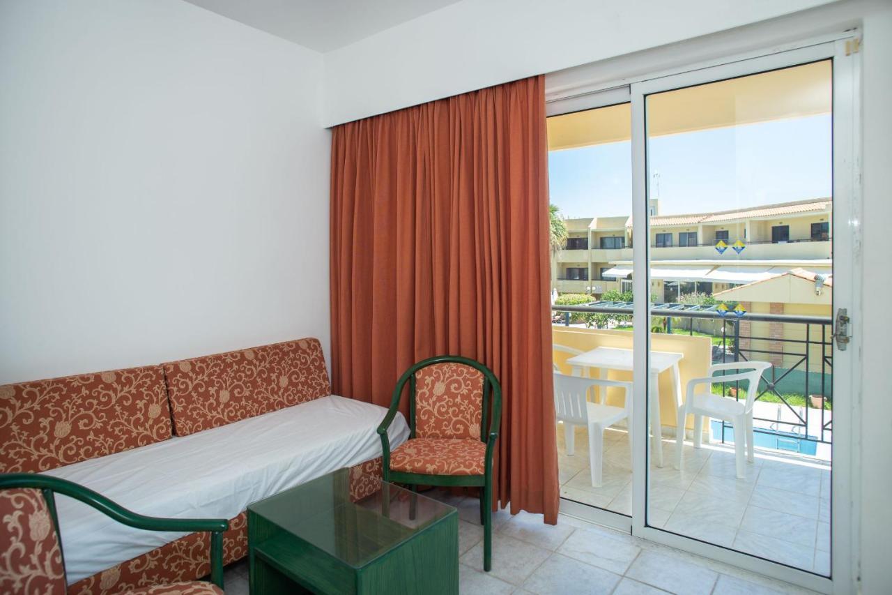Aparthotel Mati Blue - Budget Accomodation